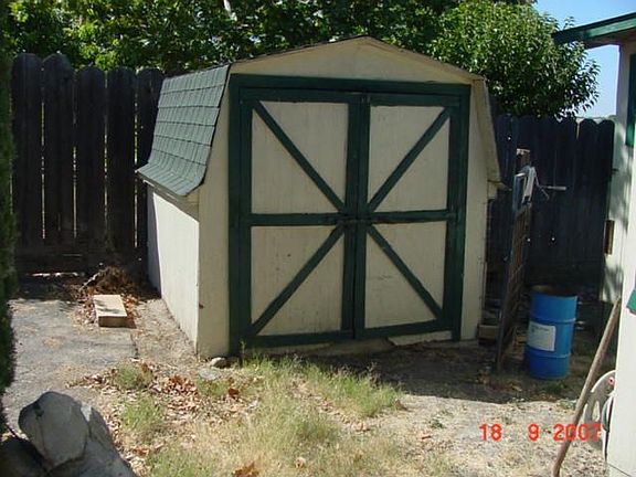 Shed