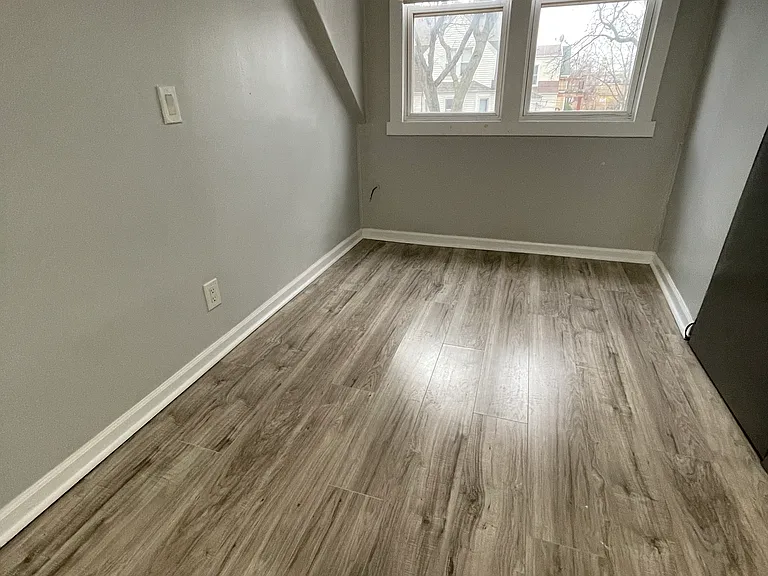 5858 W Dakin St #1 — Photo 11