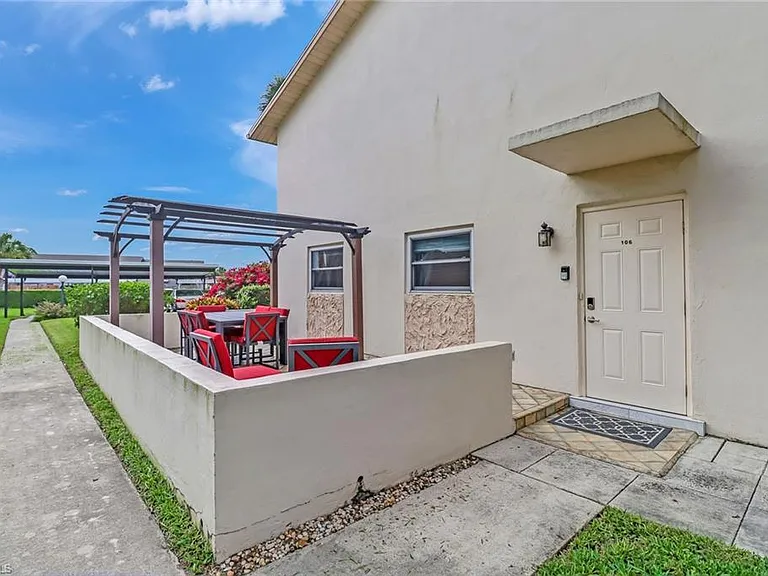 185 Cypress Way E #A106 — Photo 3