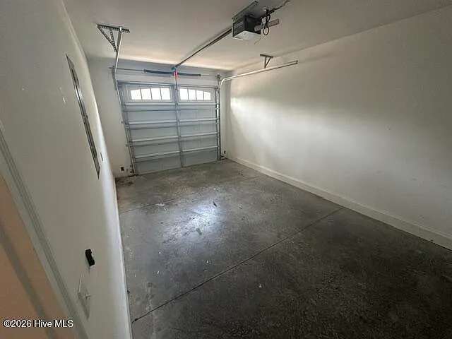 3 bed, 4.5 bath, $1,850 — Photo 4
