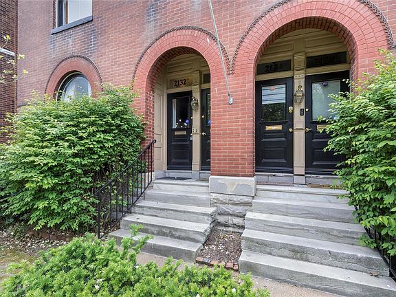 2nd image of 2132 Geyer Ave #1E