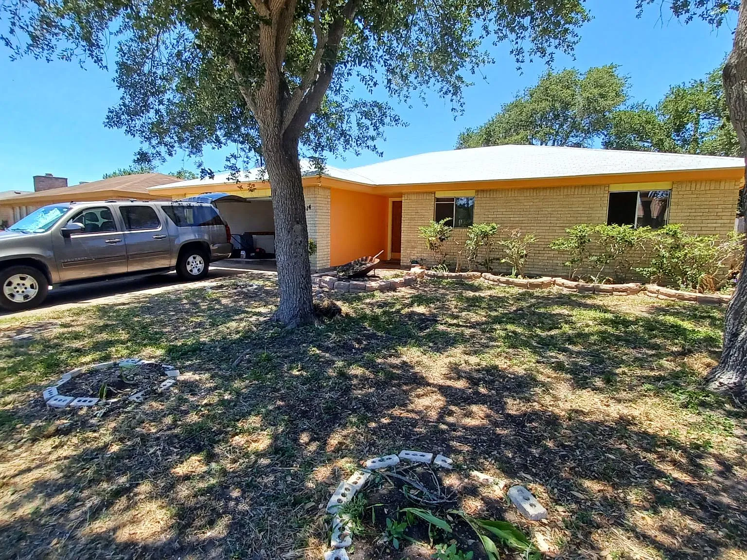 7414 Canis Drive — Photo 1