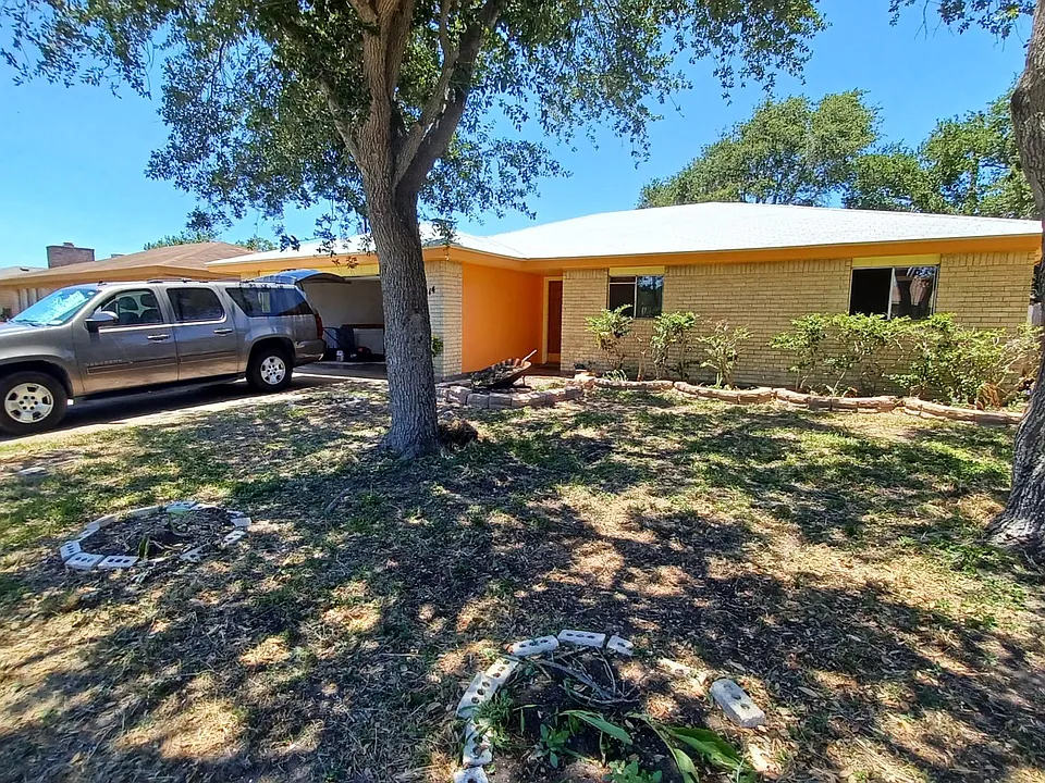 7414 Canis Dr