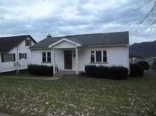 120 Parr Ave, Mingo Junction, OH 43938