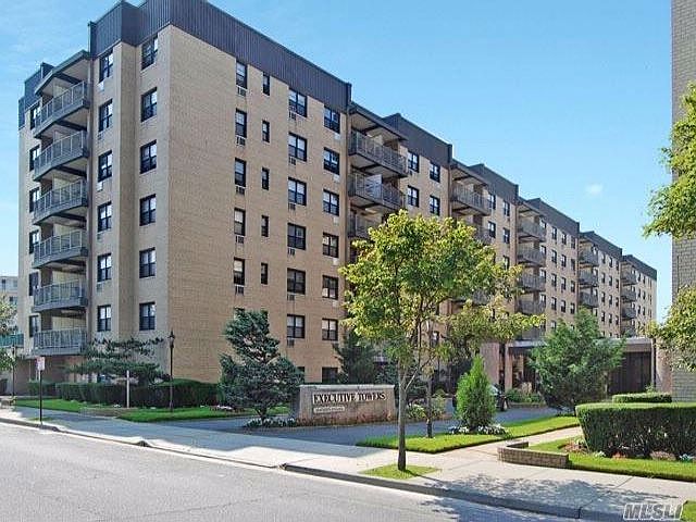 1st image of 854 E Broadway APT 5C