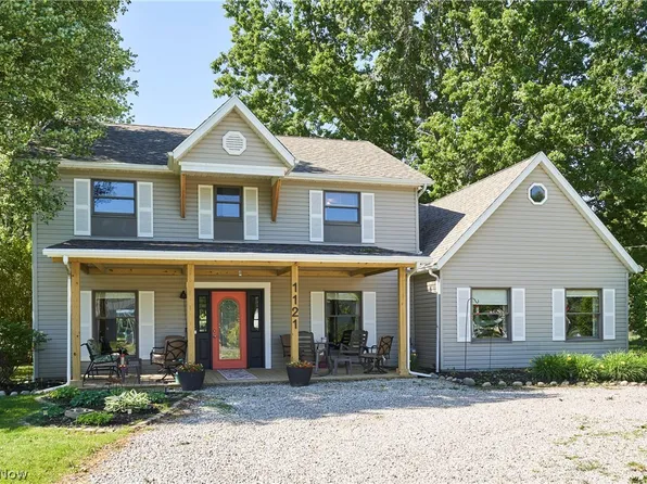 1121 Novak Rd, Grafton, OH 44044