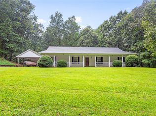 208 Brookside Dr, Westminster, SC 29693
