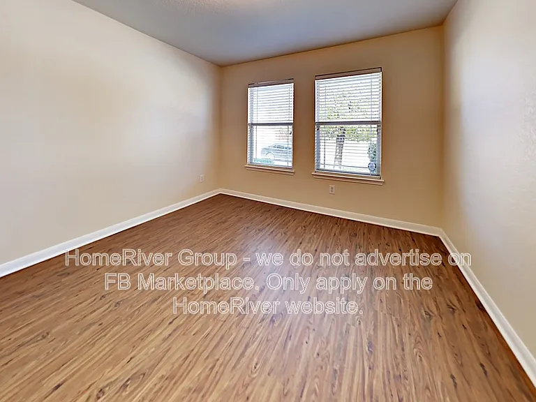 1261 Mountain Peak Dr — Photo 5