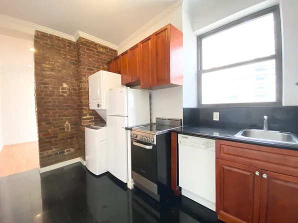 442 3rd Ave #3E, New York, NY 10016