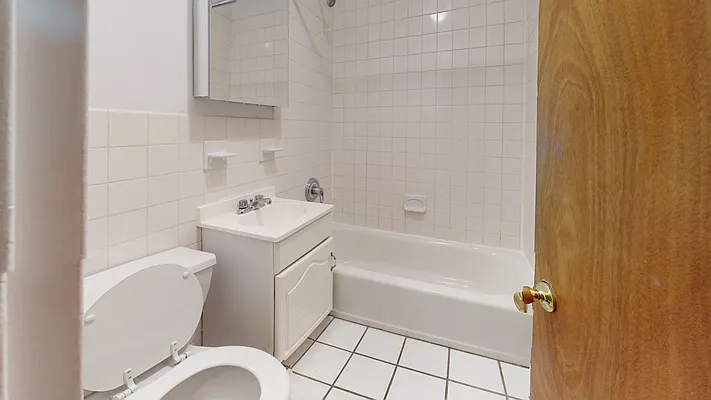 Rented by Bond New York | media 4