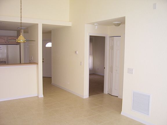 Dining/Kitchen Entry