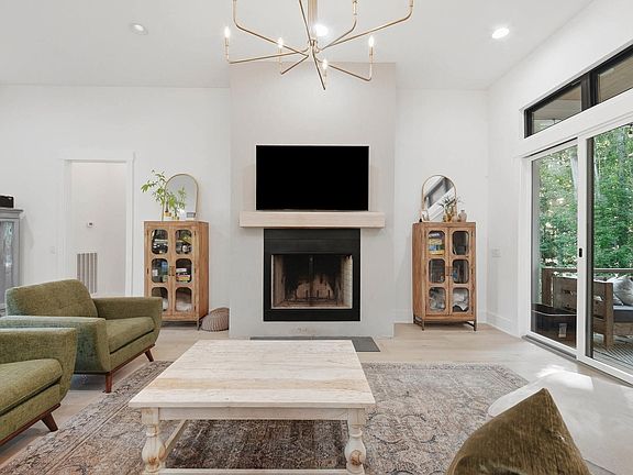 5th image of 4162 Windtree Dr
