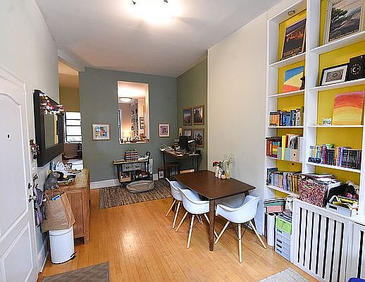 2nd image of 437 Clermont Ave #1