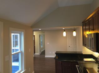 70 Hope St, Greenfield, MA 01301