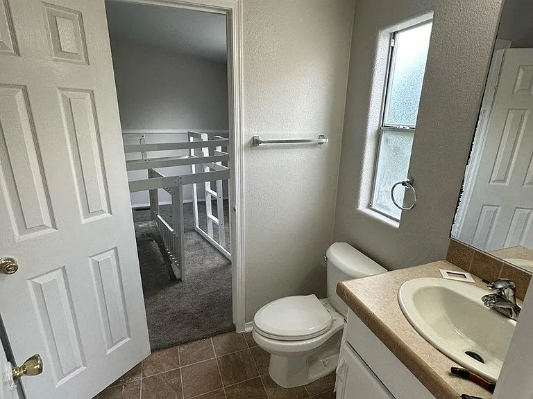 45995 Roca Vista Rd — Photo 2
