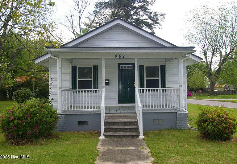 462 Snow Hill St — Photo 1