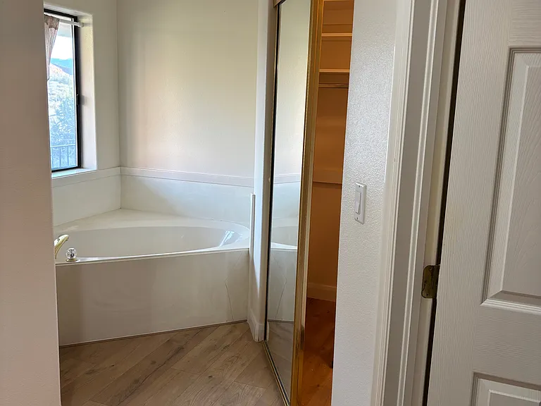 2096 Oak Grove Dr — Photo 14
