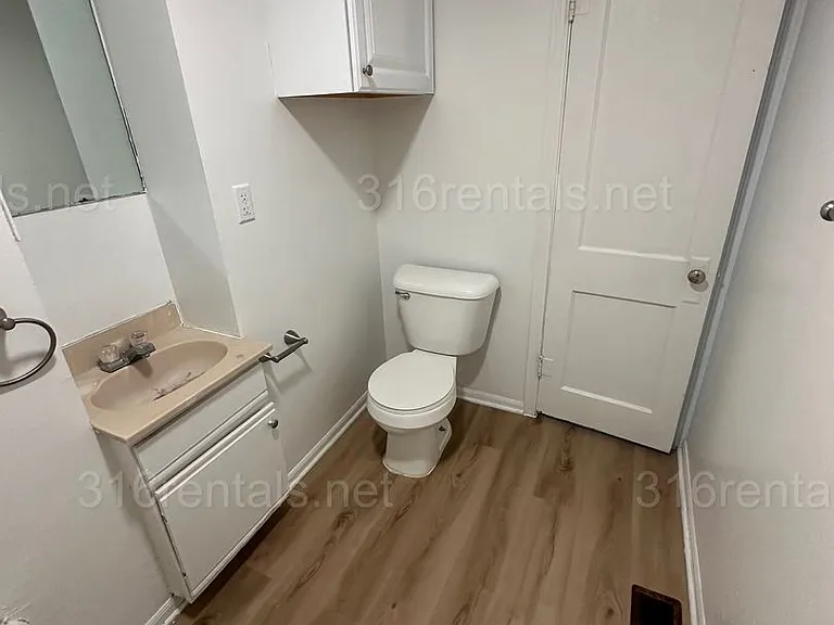 621 S Richmond Ave — Photo 10