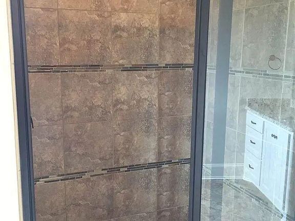 4th image of 110 Magnolia Place Cir