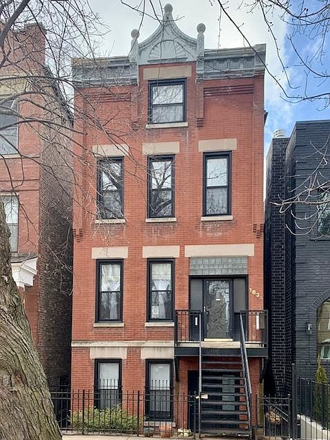 1st image of 1634 N Wood St #2
