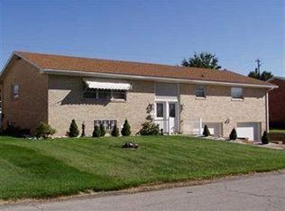 2444 Alexander Mnr W, Steubenville, OH 43952