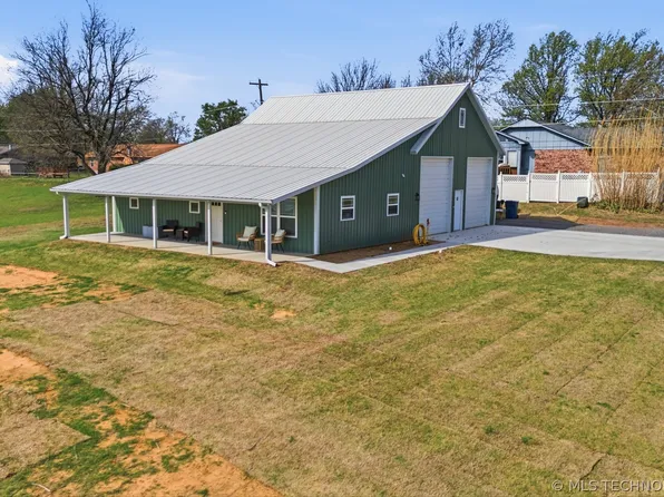 510 W Pine St, Drumright, OK 74030