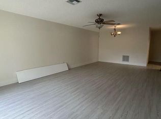 4860 Regina Ct, West Palm Beach, FL 33415