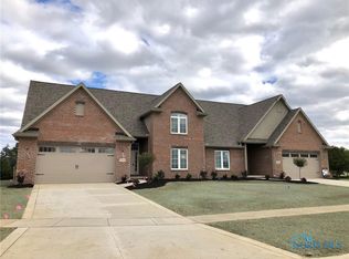 5500 Hidden Ct, Sylvania, OH 43560