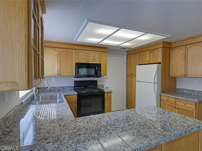 26640 Braddock Rd — Photo 10