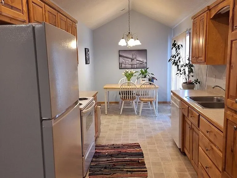 704 Bryton Ct — Photo 7