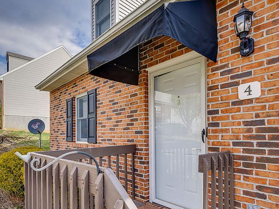 3rd image of 2700 Indian Ridge Rd #4