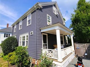 60 Prairie Ave, Newport, RI 02840