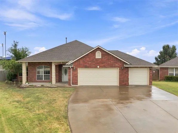 1280 Douglas Cir, Noble, OK 73068