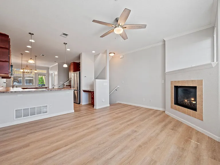 12805 King St — Photo 6