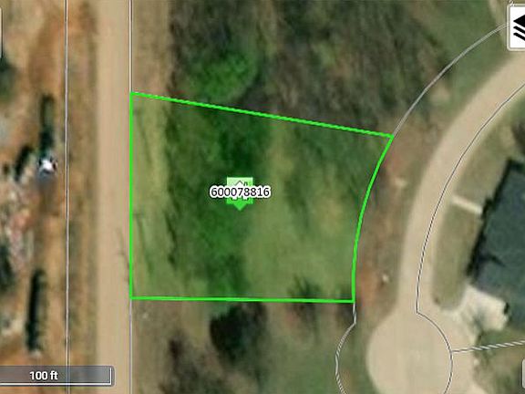 2nd image of 1708 S Old Pond Dr