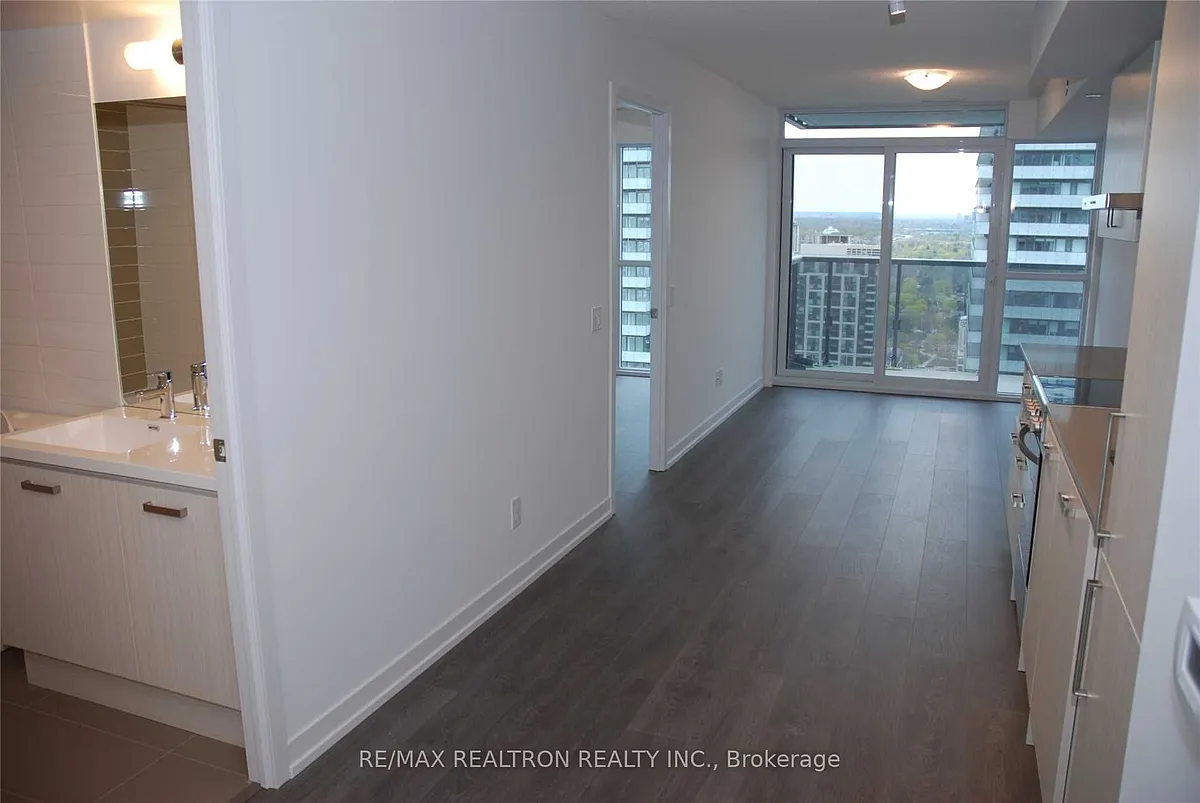 Building Photo - 125 Redpath Ave #2805