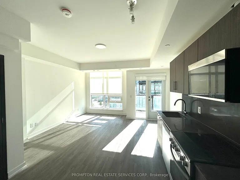 871 Sheppard Ave W #41 — Photo 2