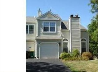 32 Parkview Way, Newtown, PA 18940