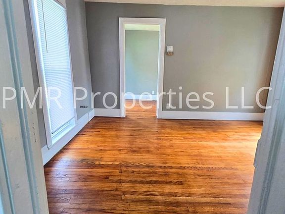 4th image of 806 S 7th St