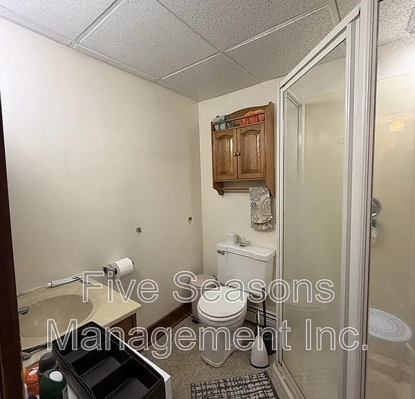 465-467 Colchester Ave #2 — Photo 14