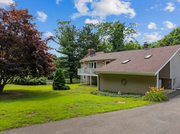 389 Horse Pond Road, Madison, CT 06443