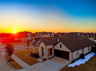 2900 Bluff Creek Dr, Mansfield, TX 76063