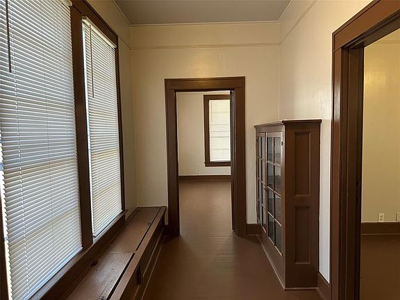 4th image of 2608 Avenue F