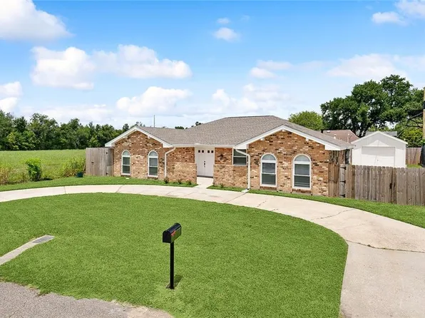 26 Bronco Ln, Saint Rose, LA 70087