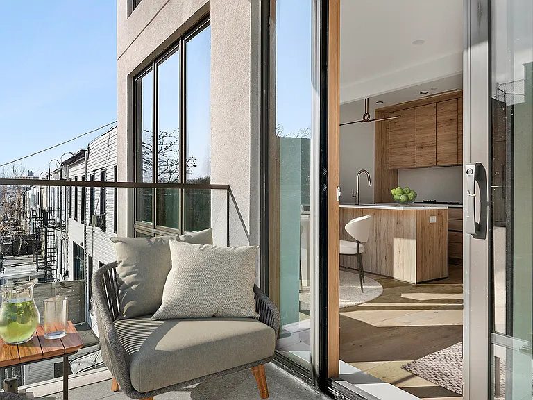 496 Wilson Ave #3 — Photo 8