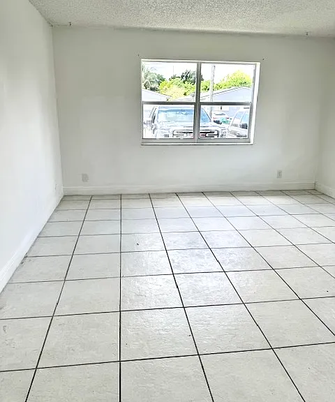 5925 Pierce St #A — Photo 2