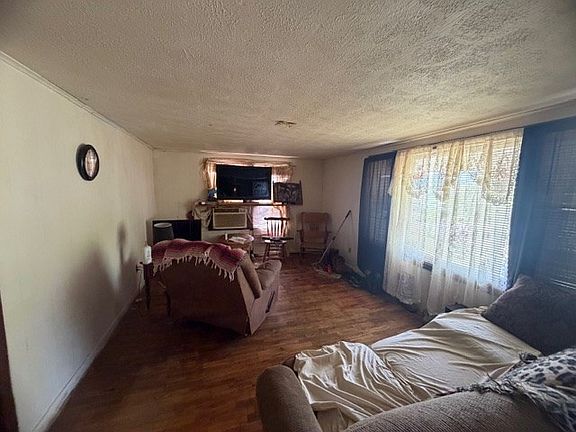 4th image of 1246 Wolf River Rd