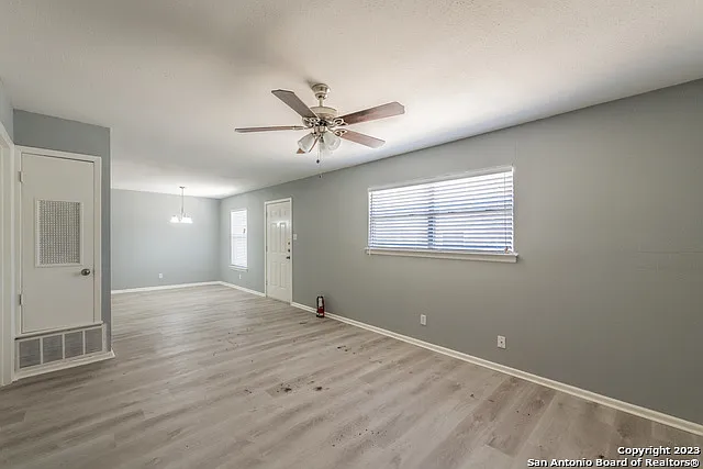 423 E Dewey Pl #HOUSE — Photo 9