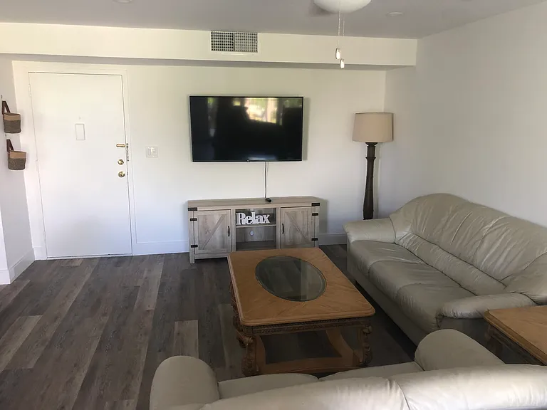1238 Hillsboro Mile #204 — Photo 10