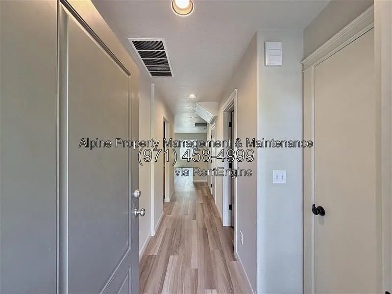 3 bed, 2.5 bath, 1476 sqft, $2,450 — Photo 3